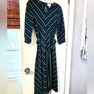 Nine West Long Belted Dress. Navy with green stripes. NWOT. 3/4 sleeves